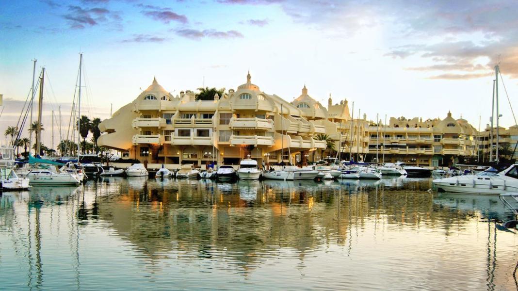 Puerto Marina Luxury Apartment With Sea Views Benalmádena Eksteriør billede