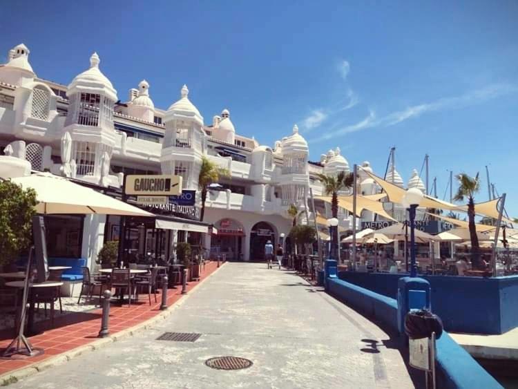 Puerto Marina Luxury Apartment With Sea Views Benalmádena Eksteriør billede
