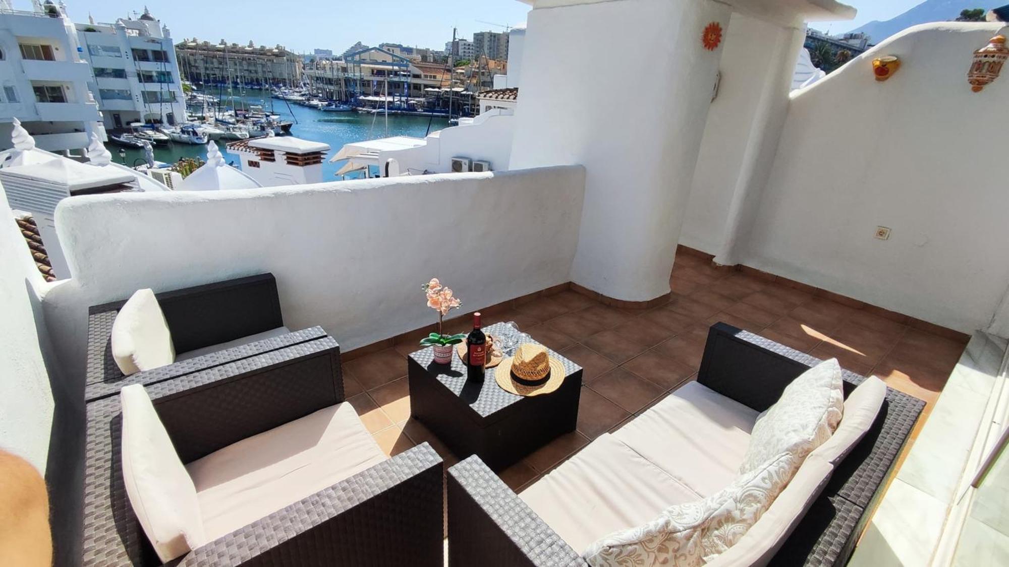 Puerto Marina Luxury Apartment With Sea Views Benalmádena Eksteriør billede